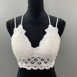 Beautiful Ivory Lace Bralette Size L